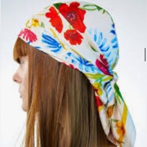 ZARA Satin Effect Handprinted Scarf Handkerchief Floral M NEW Multicolor